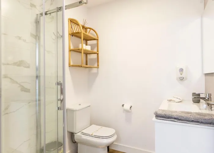 Covelodge - 500m Playa, 10min En Coche, Taxi Privado - Con Coste * Ποντεβέντρα